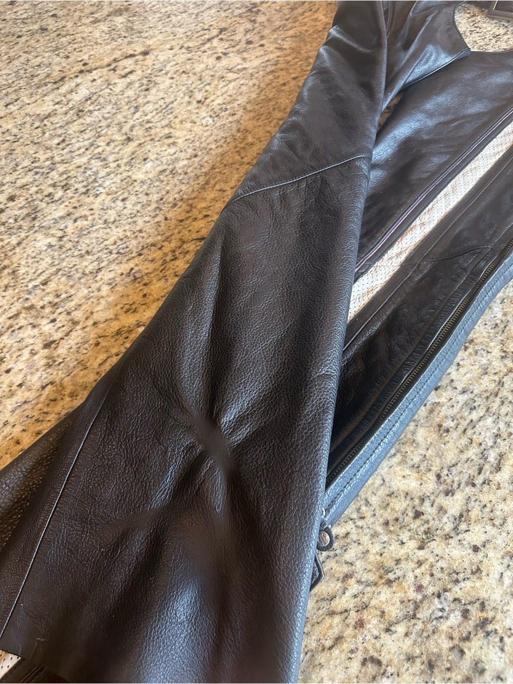 Harley Davidson Women's Leather Chaps Black Motorcycle Embroidered Small - Picture 9 of 9